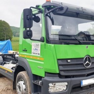 foto malo km 16t MB hakowiec Atego Mercedes 1530