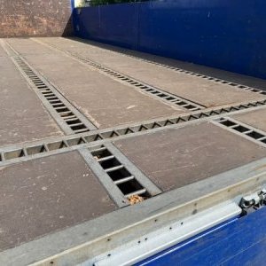 foto EUR6 4x2 Flatbed MB 16t