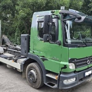 foto 15t MB hakowiec(2021) miachy Mercedes Atego 1529