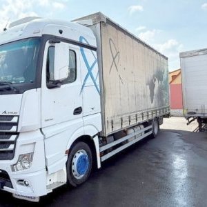 foto EUR6 zagiel 15.5m mega (7.74+7.74m) lowdeck MB 1824 +10t 1os pryczepa SVAN souprava Mercedes 44t