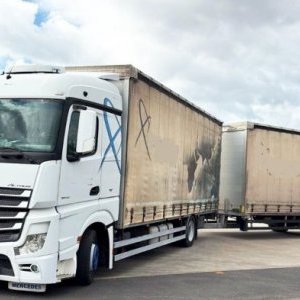 foto EUR6 zagiel 15.5m mega (7.74+7.74m) lowdeck MB 1824 +10t 1os pryczepa SVAN souprava Mercedes 44t